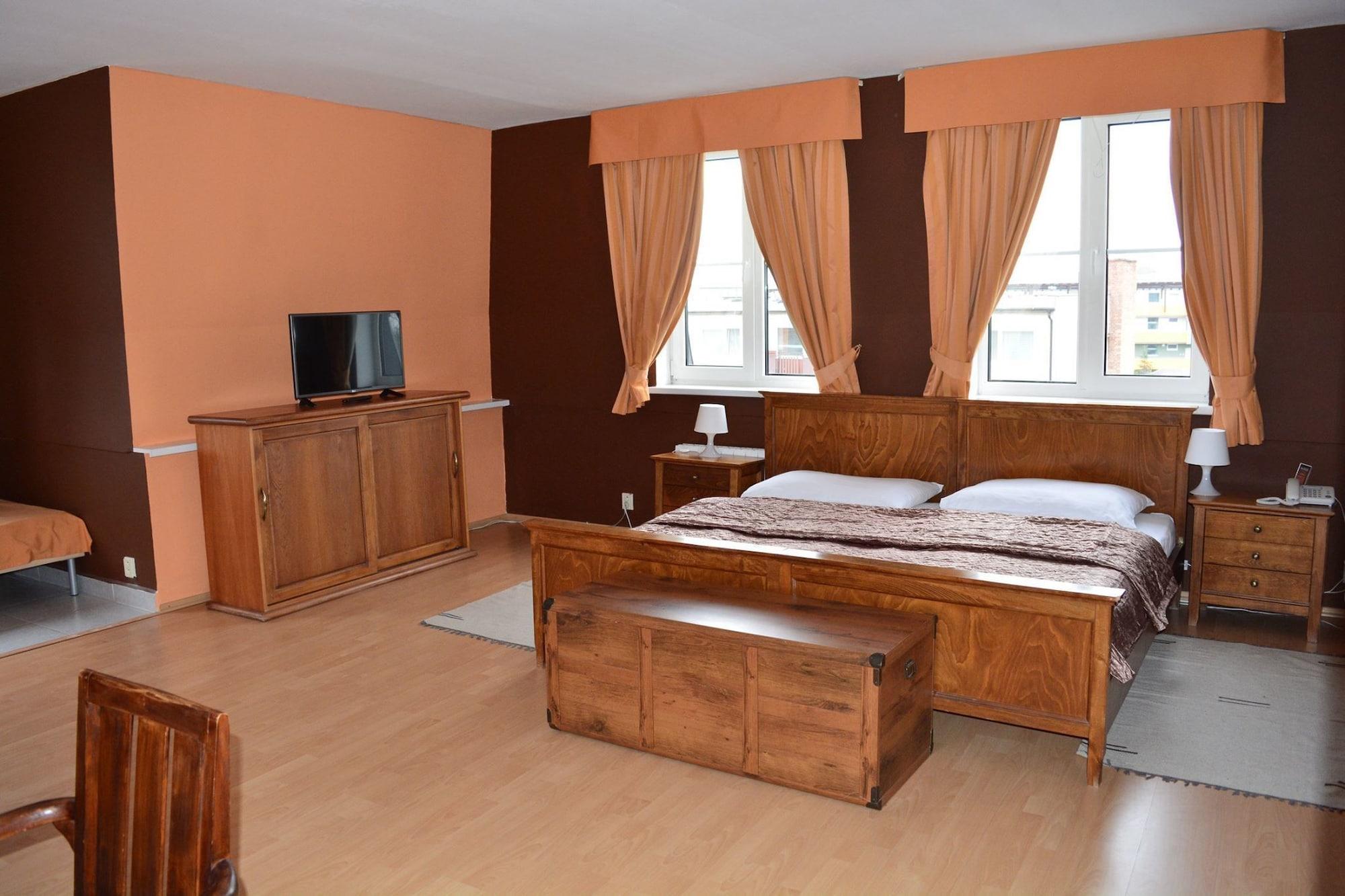 Kastiel Agatka Hotel Chorvatsky Grob Exterior foto