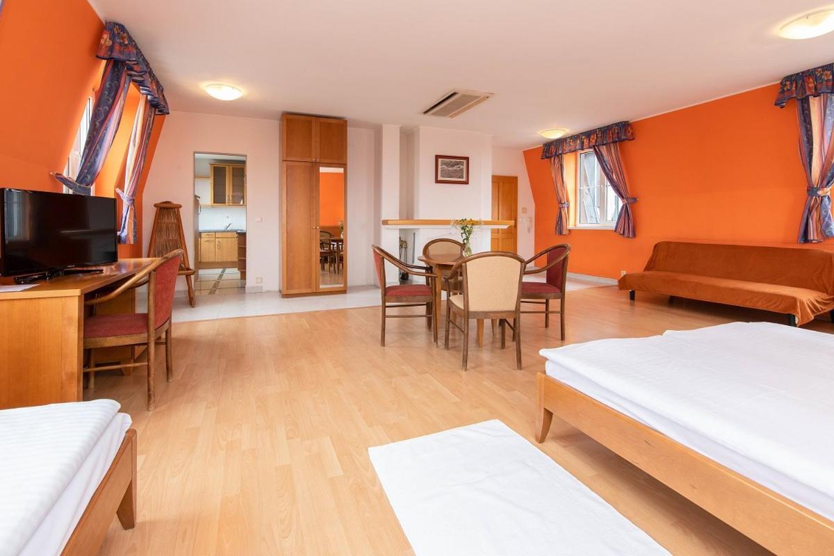 Kastiel Agatka Hotel Chorvatsky Grob Exterior foto